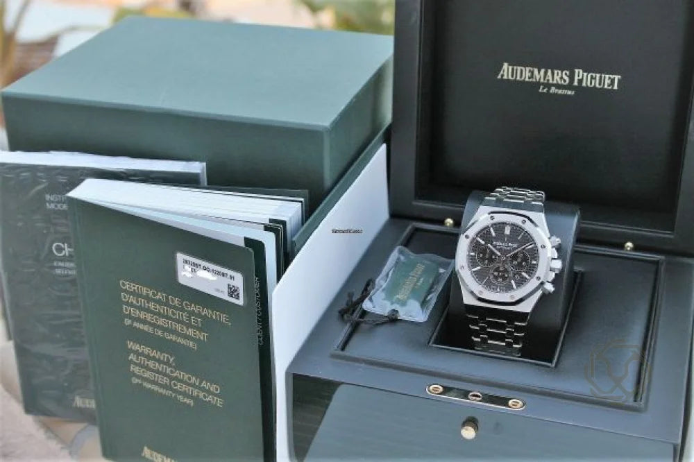 Audemars Piguet Royal Oak 41MM Chronograph Black Dial OLUXE.MA