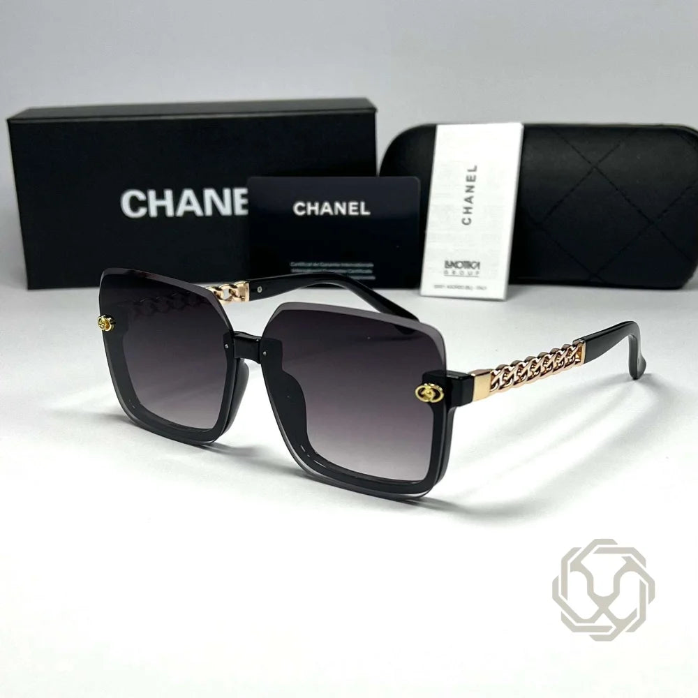 Solaire elegantes Chanel Rectangulaires Noires