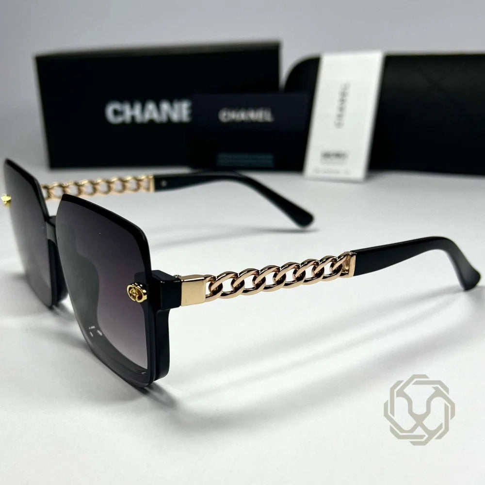 Solaire elegantes Chanel Rectangulaires Noires