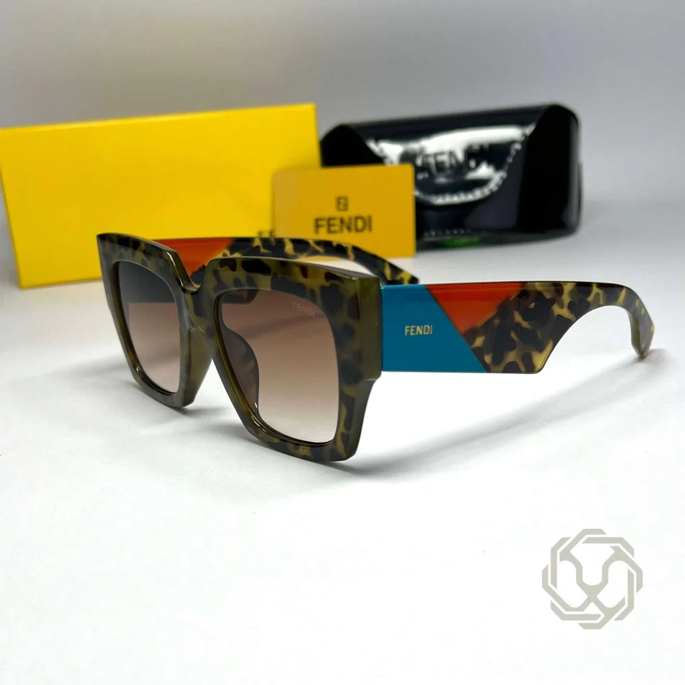 Solaires Fendi Noirs mod 4