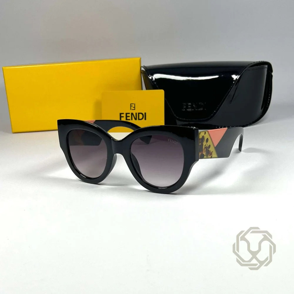 Solaires Fendi Noirs mod  6